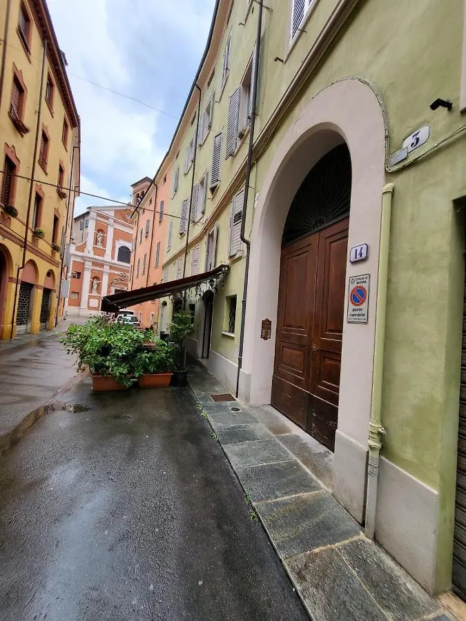 Il Nido Dell'Artista, Mansarda Sui Tetti Di Modena Apartment