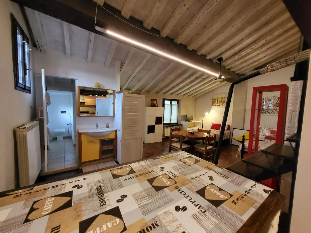 Il Nido Dell'Artista, Mansarda Sui Tetti Di Modena Apartment